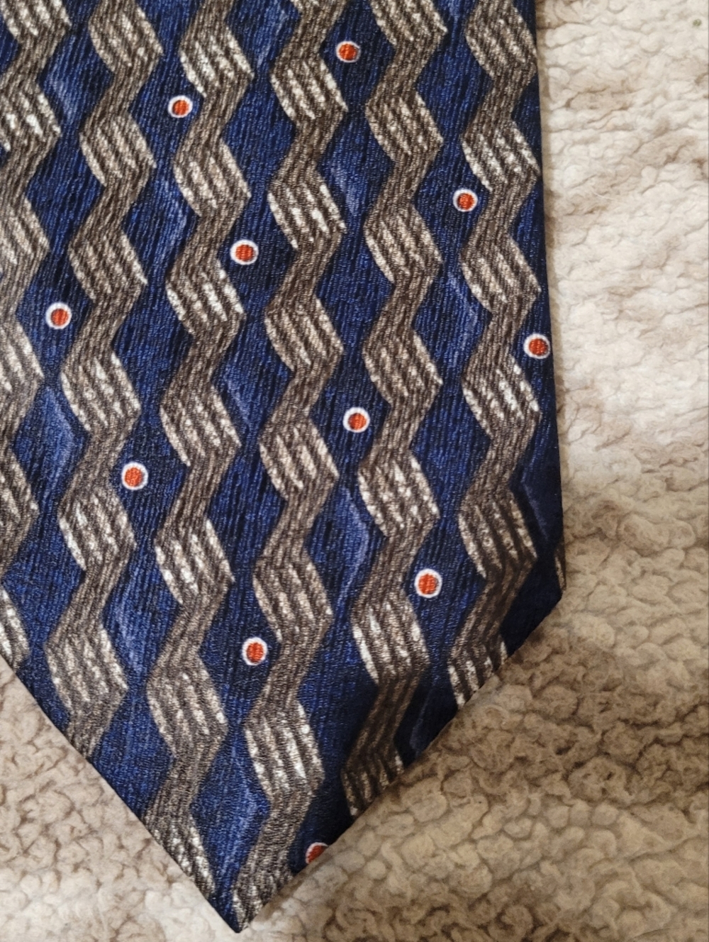 Navy Wave-Pattern Men's Silk Tie with Red Dot Accents